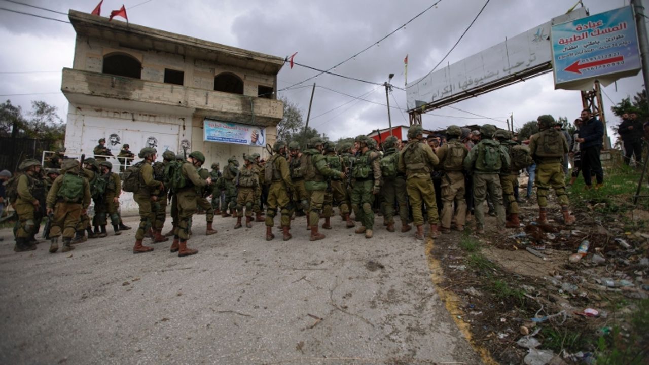 İsrailli Yerleşimciler İşgal Altındaki Batı Şeria'da Bir Köye Saldırdı