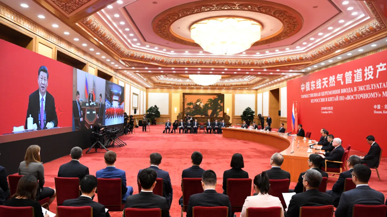 Rusya'nın Putin'i ve Çin'in Xi'si, Batı İle Gerginlikler Arasında İlişkileri Selamlıyor