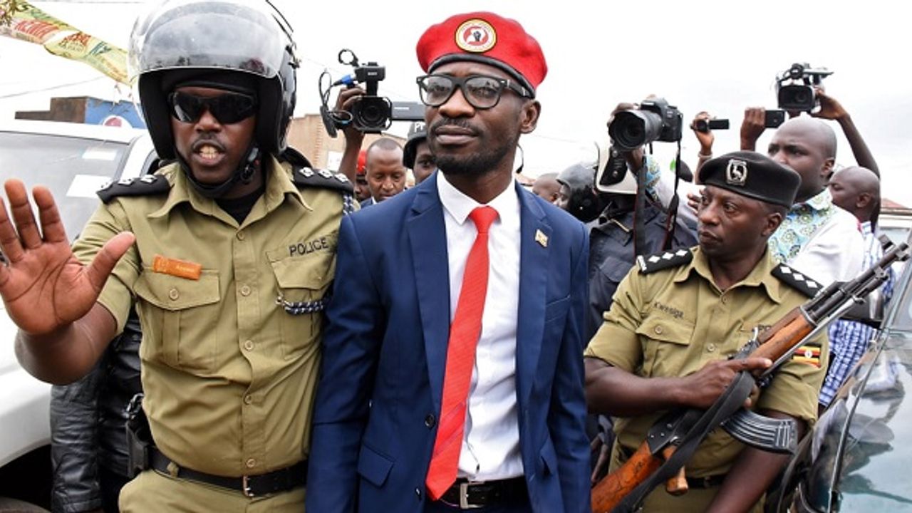 Ugandalı Muhalefet Lideri Bobi Wine 'Ev Hapsinde'