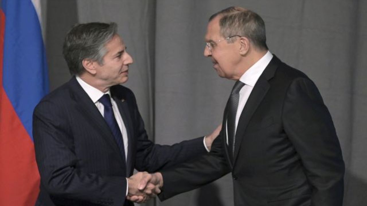 ABD ve Rusya, Ukrayna Gerilimi Tırmanırken Görüşmeleri Sürdürüyor