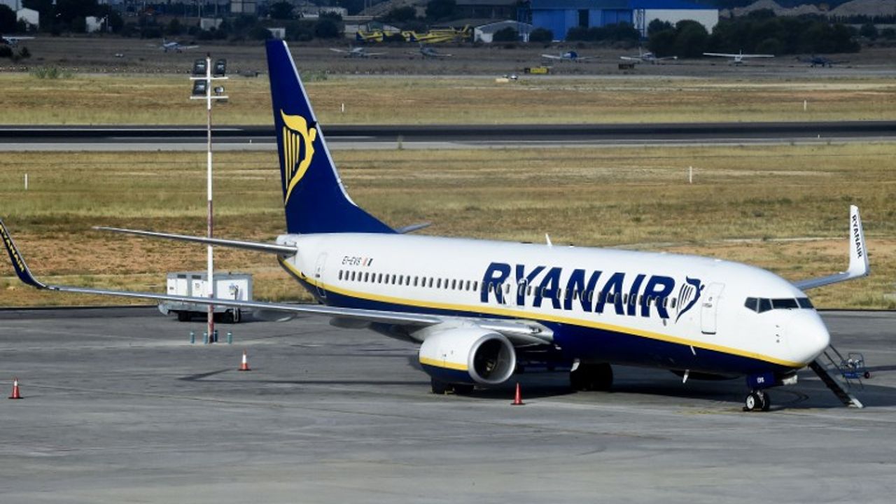 Havayolları, Ukrayna Hava Sahasına Maruz Kalmayı Sınırlamak İçin Uçuşları Yönlendiriyor