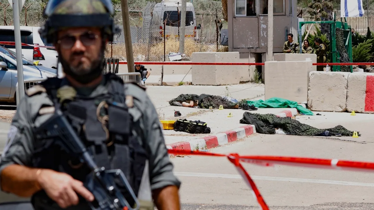İsrail Ordusu Cenin Mülteci Kampı Baskınında Bir Filistinliyi Öldürdü