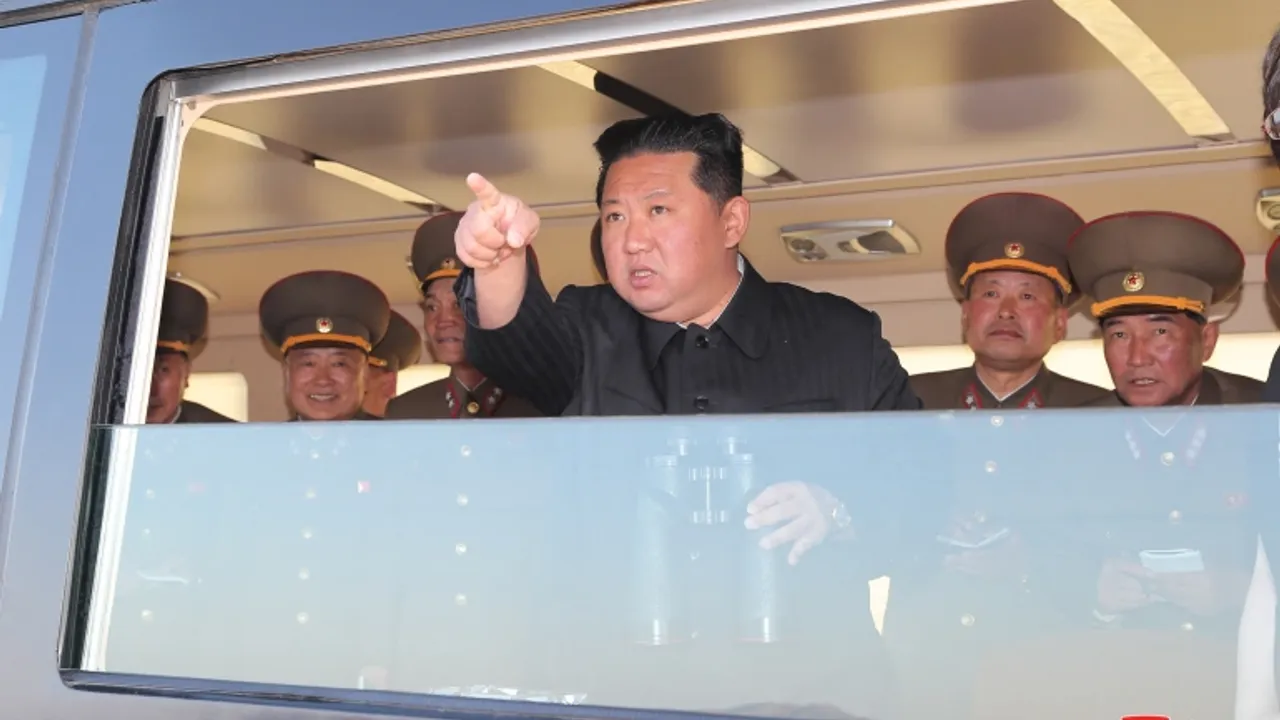 Kuzey Kore, 'Nükleer Yetenekleri Artıracak' Yeni Silahı Test Ediyor