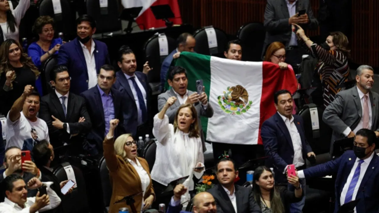 Meksika Devlet Başkanı, İktidar Tasarısını Reddettiği İçin Muhalefeti Eleştirdi
