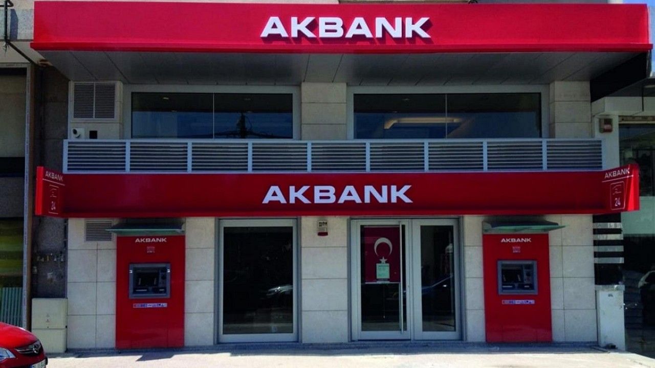 Akbank, TEB, QNB Finansbank ve Denizbank Yaptı Yapacağını! Bankalar Aynı Nakit İmkanını 10.000 TL Olarak Duyurdu