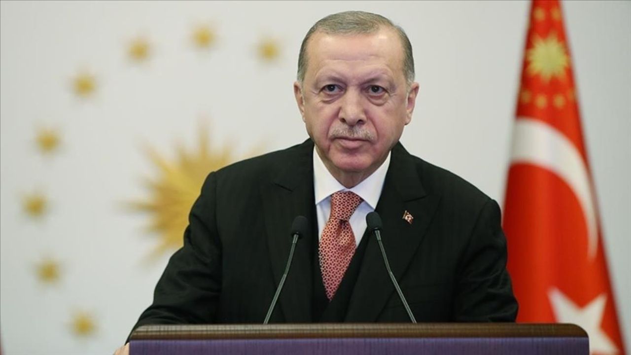 Erdoğan'dan Emekli Maaşlarına Büyük Jest: 6 Aylık Enflasyon Farkı Zammı Kaç TL Olacak?