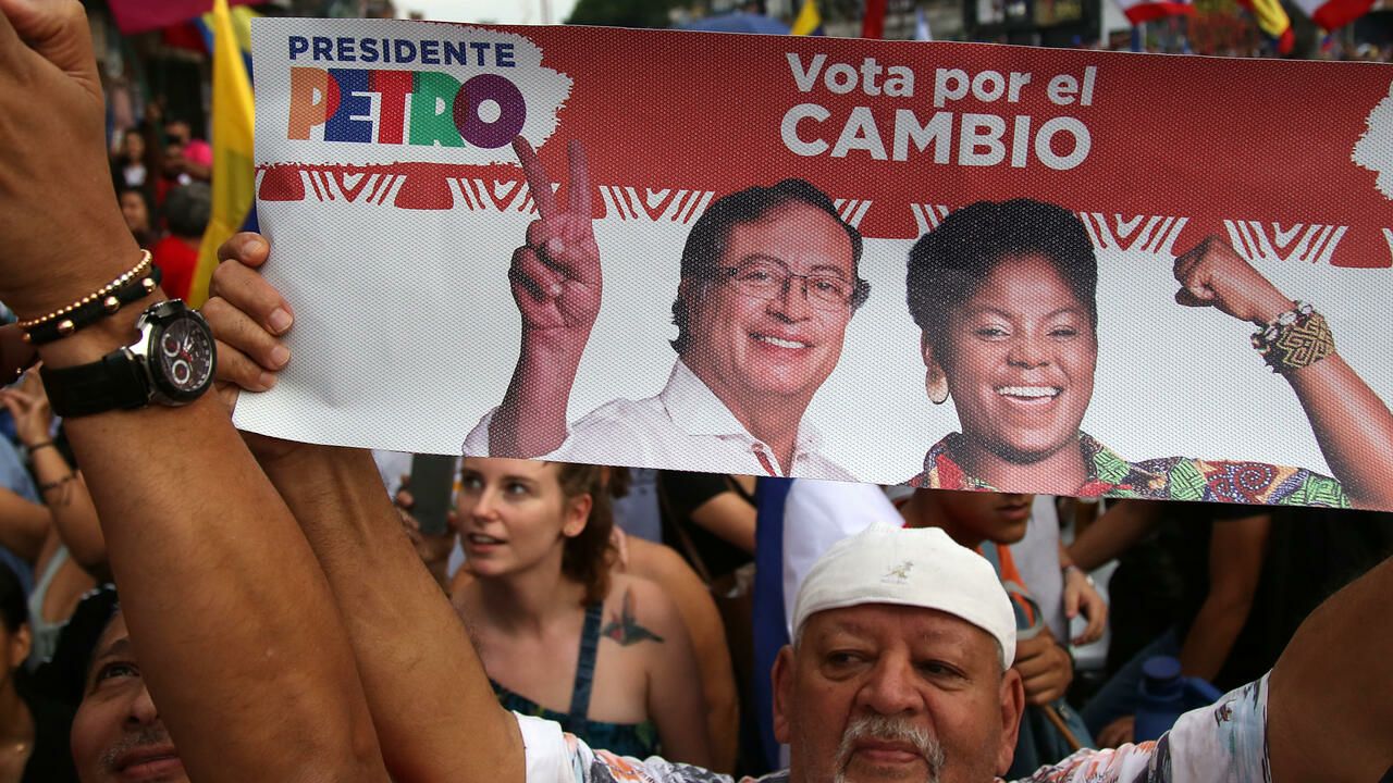 Kolombiya Seçimleri: Latin Amerika Solcu Liderleri Petro Zaferini Övdü