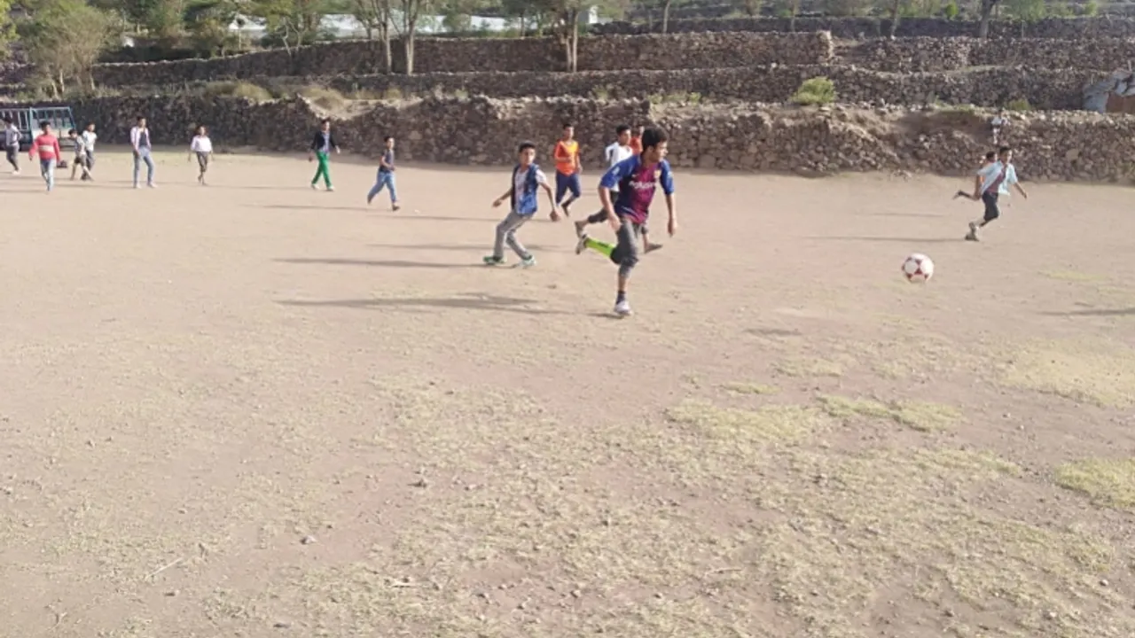 Futbol, ​​Yemenlilerin Uzun Süren Savaşla Başa Çıkmasına Nasıl Yardımcı Oluyor?