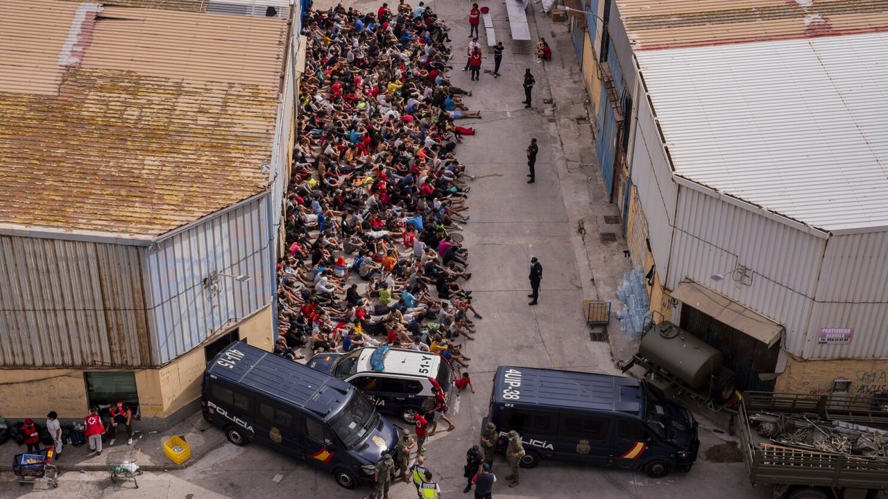 Sınır Kuralları, Genç Göçmenleri İspanya'nın Ceuta'sında Mahsur Bıraktı