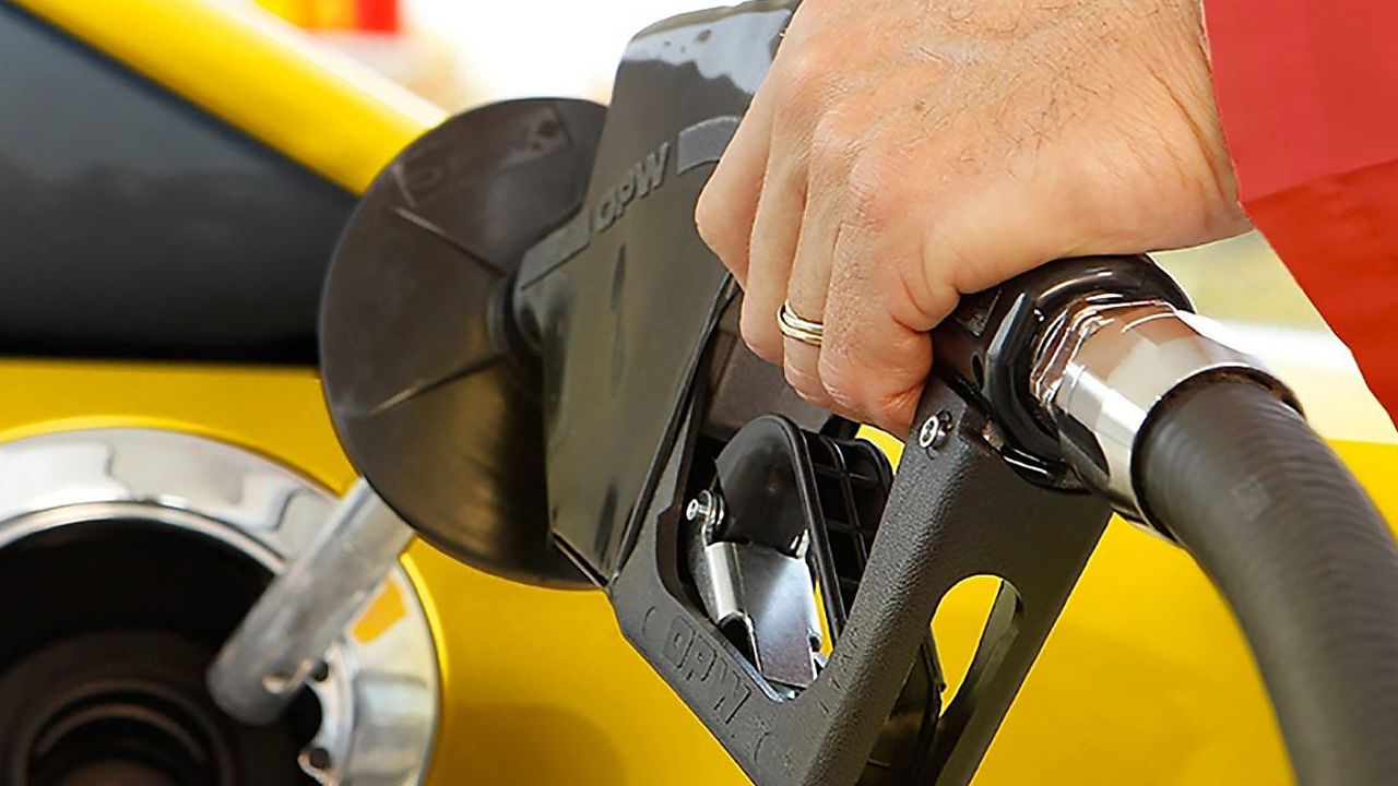 Dev Akaryakıt İndirimi Geldi: Benzin ve Motorin Fiyatarı Düşüyor! Güncel Benzin ve Motorin Fiyatı Ne Oldu?
