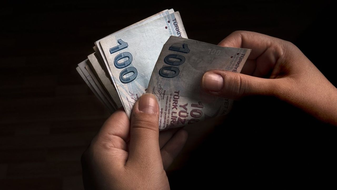 O banka İhtiyaç Kredisi Faiz Oranlarını Düşürdü! Tek Tıkla Günde 15 Liraya 10 Bin Lira Alma Fırsatı