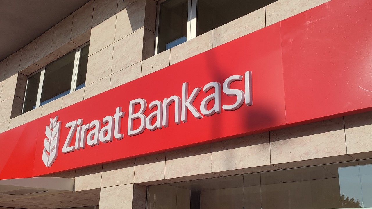 Ziraat Bankası Akbank ve Denizbank İndirimli Kredi Duyurusu Yaptı! 3 Ay Boyunca Ödeme Olmaması Vatandaşı Mutlu Etti!