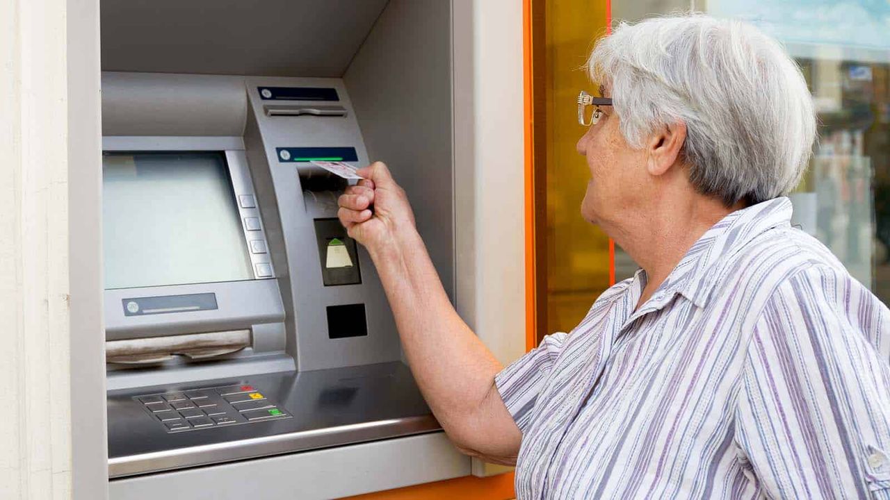 Emekliye Müjde: Bir Hafta İçinde 3 Bankadan 90000 TL Ödeme Olacak