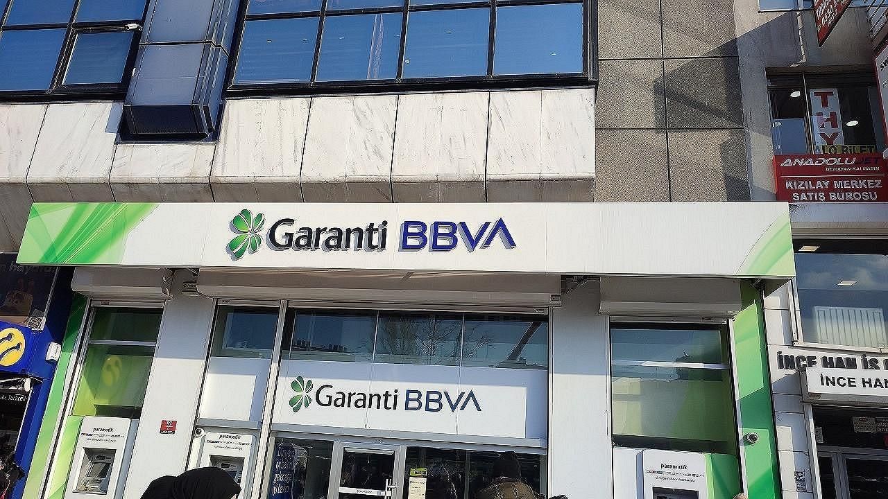 Garanti BBVA Bankası’ndan Faizsiz Nakit Kampanyası: Acil Nakde İhtiyacınız Varsa İşte Fırsat!