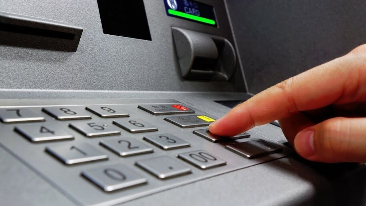 ATM Kullanıcılarına Önemli Uyarı: Kart Bilgileriniz Tehlikeye Girebilir!