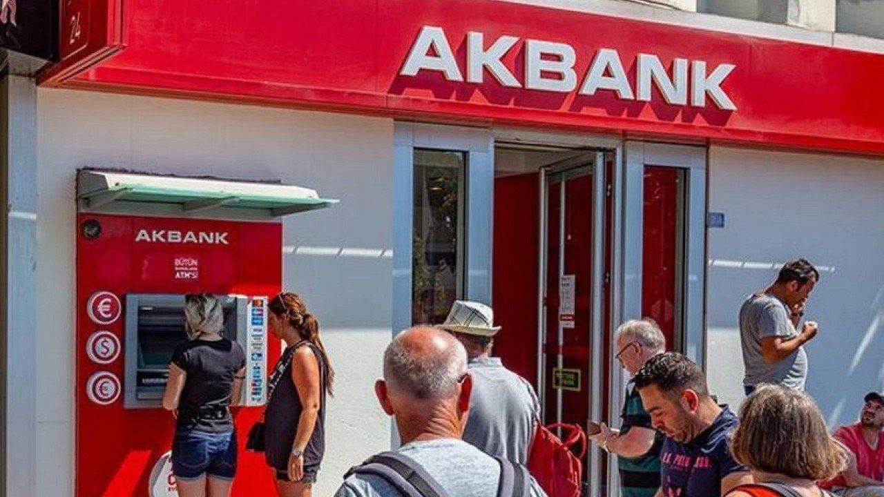 Akbank nakit kredi alacak kişilere yeni duyuru yaptı: Bu ay içinde 50.000 TL ödenecek!