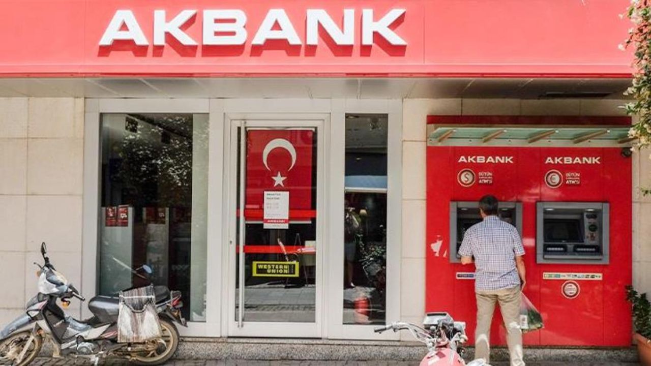 Akbank, TC Kimlik numarasının son rakamı 5,6,7,8,9 veya 0 olan vatandaşlara nakit ödeme yapıyor!