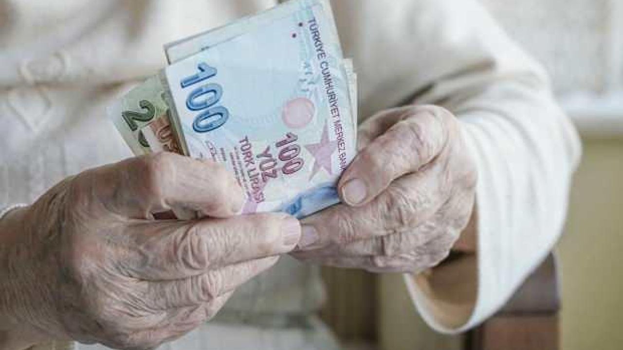 Emeklilere Kampanya Var, Ziraat Bankası, PTT ve Garanti Bankası Emekliye Maaşlarının 10 Katı Ödeme Vermeyi Kabul Etti