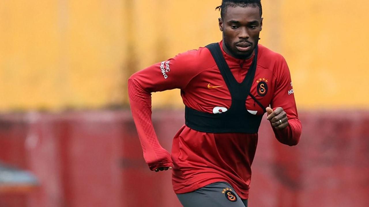 Galatasaray'ın Yıldız Futbolcusu Kötü Haberi Verdi