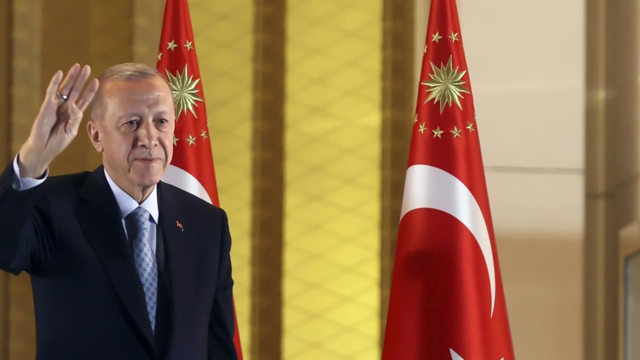Cumhurbaşkanı Erdoğan’dan Emeklilere Müjde! 7.500 TL Üzeri Maaş Alanlar Dikkat