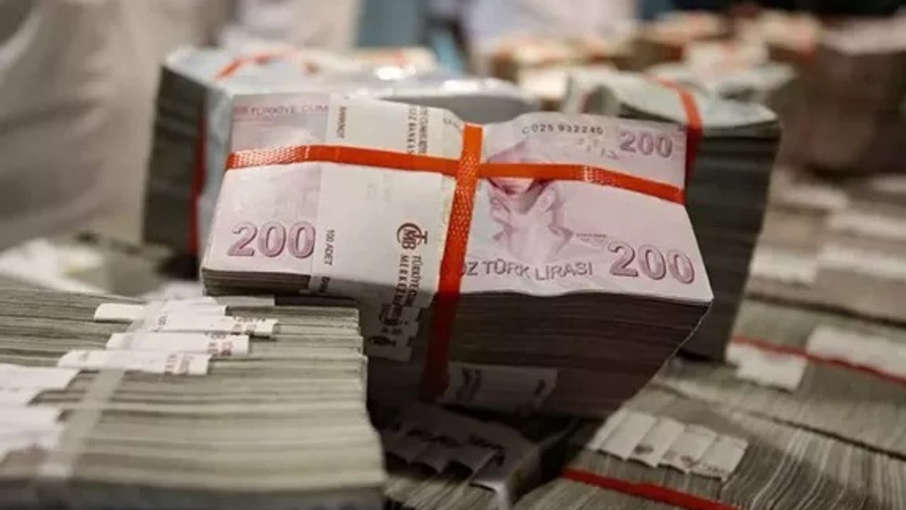 Resmi Gazetede bu sabah duyuruldu: Asgari ücret tarifesine yüzde 50 zam geldi!