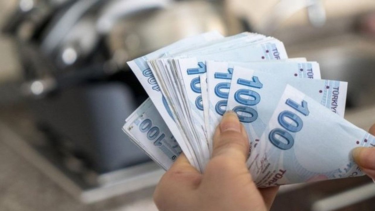 Kamu bankaları bombayı patlattı: Emeklilerin hesaplarına 11 bin lira yatacak! Koşul yok…
