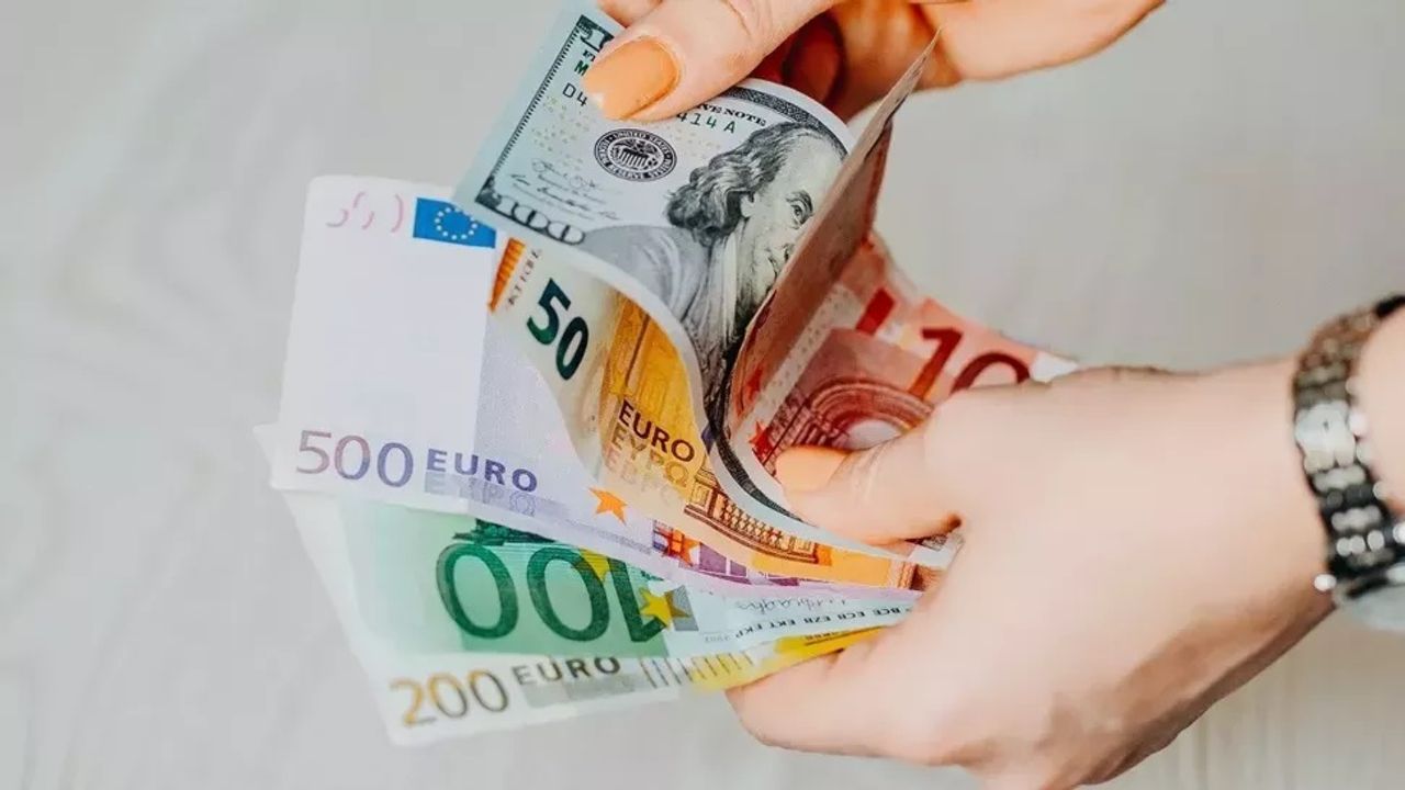 11 Eylül 2023 Pazartesi dolar ve euro fiyatları… 1 dolar kaç lira oldu? Euro yükselişte mi?