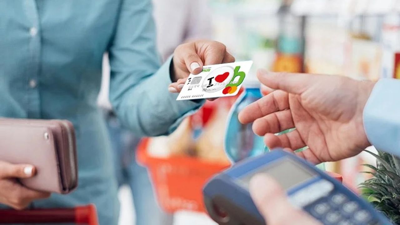 Kredi kartı kullanımına sınırlama geliyor! Artık markette harcama yaparken…