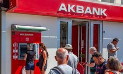 Akbank özel müşterilerinin kredi limitlerini arttırdı! 250 bin TL'ye kadar ödeme alabileceksiniz