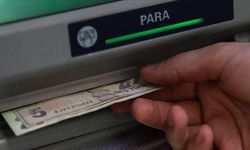 Cüzdanında banka kartı olanlar dikkat: Banka ATM’sine giden 100 TL para iadesi alacak!