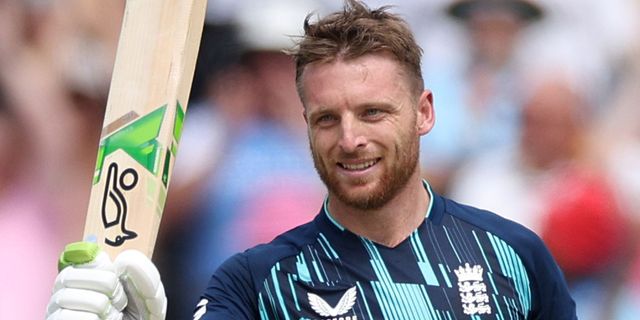 İngiltere - Hindistan: İngiltere, Jos Buttler'ın Kaptanlığının ilk T20'sini 50 Koşuyla Kaybetti
