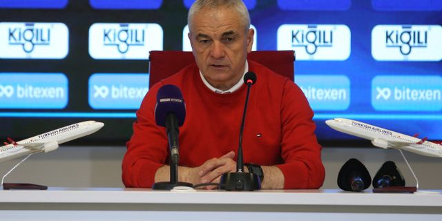 Demir Grup Sivasspor Teknik Direktörü Rıza Çalımbay: "Çok kötü goller yedik"