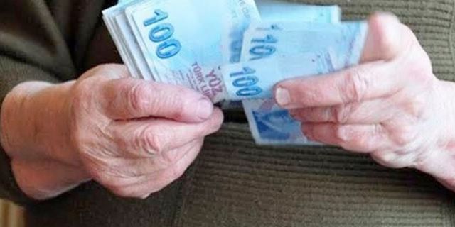 O sms’i alan emekliler PTT’ye koştu! Düşük maaşa ek 6.500 TL ödeme yapılıyor! Başvuru için son saatler…