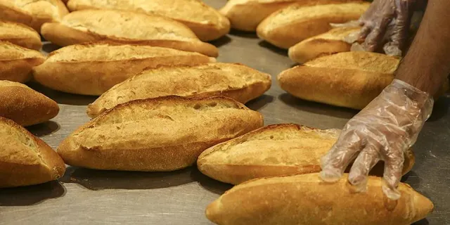 O ilde ekmeğe 2 TL zam geldi: 200 gramlık somun ekmek kaç TL oldu?