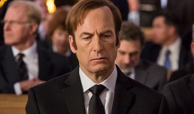 Bob Odenkirk, Better Call Saul Dizisinin Setinde Yere Yığıldı