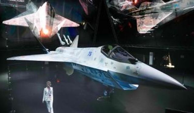 Rusya, Yeni 'Checkmate' Savaş Uçağını Tanıttı