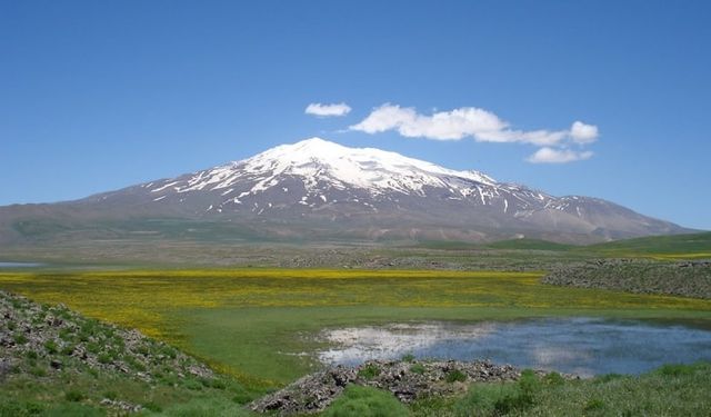 Süphan Dağı Nerede, Süphan Dağı'na Nasıl Gidilir?