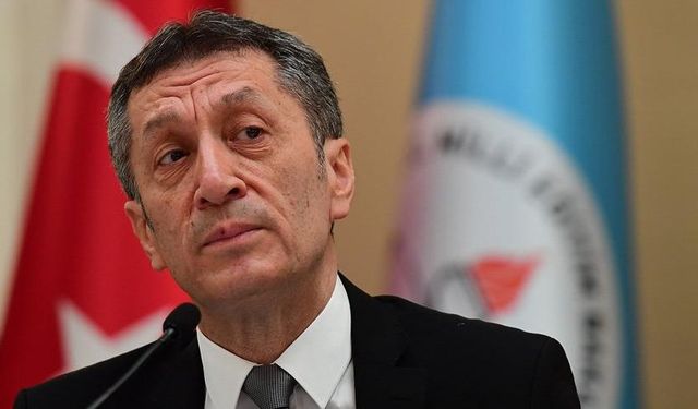 Bakan Selçuk Canlı Yayında Duyurdu! Yüz Yüze Eğitim 6 Eylül Tarihinde Başlayacak