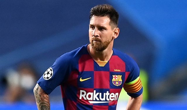 Lionel Messi, Paris St-Germain ile İki Yıllık Anlaşma İmzaladı