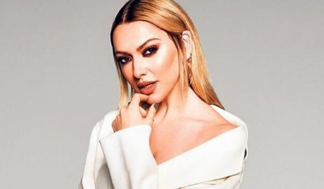 Hadise'nin Elbisesi Olay Oldu!