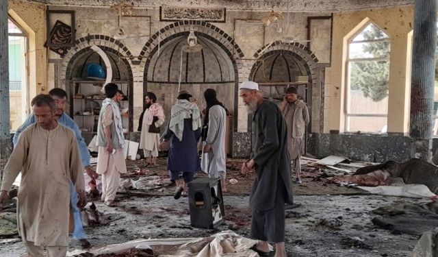 Kunduz Camii'nde Cuma Namazı Sırasında Kanlı Saldırı