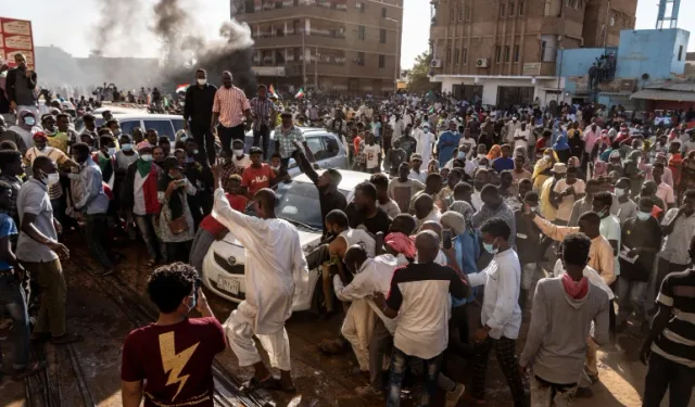 Sudan'da Çok Sayıda Darbe Karşıtı Protestocu Öldürüldü