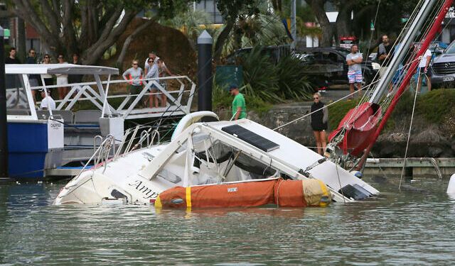 Volkanik Patlamadan Günler Sonra Deprem Tonga'nın Kıyılarını Vurdu