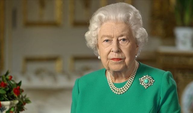 Kraliçe Elizabeth'in COVID-19 Testi Pozitif Çıktı