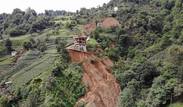 Trabzon'da 29 Ev Boşaltıldı! Heyelan Yaşanabilir