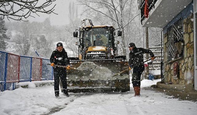 İstanbul'da Kar Yağışı Devam Edecek Mi? Meteoroloji Açıkladı!