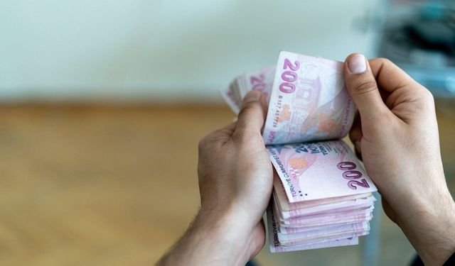 Koşulu Karşılayan Emeklilere Aynı Gün İçinde 2 bin 500 TL Ödeme Yapılacak! Ay Sonunda Bitecek