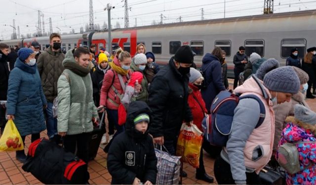 Rus İşgali Nedeniyle Yarım Milyondan Fazla İnsan Ukrayna'yı Terk Etti