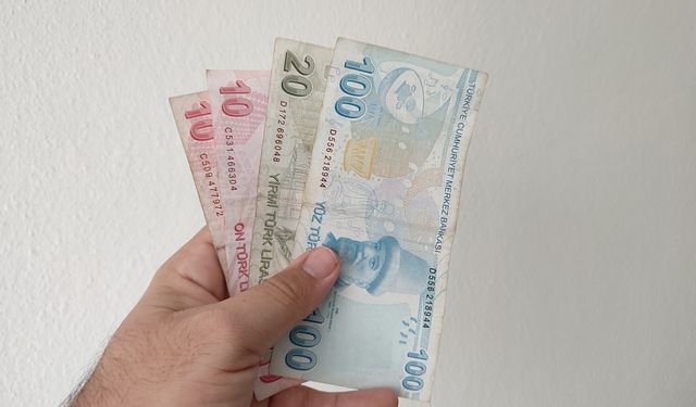 Bu haber Emekli Vatandaşları Çok Sevindirecek: 2000 Lira Destek İle Aylıklar 4500 Liraya Çıkacak!