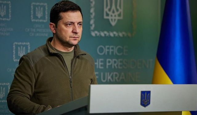 Zelenskiy Avrupa Parlamentosu’nda Ayakta Alkışlandı